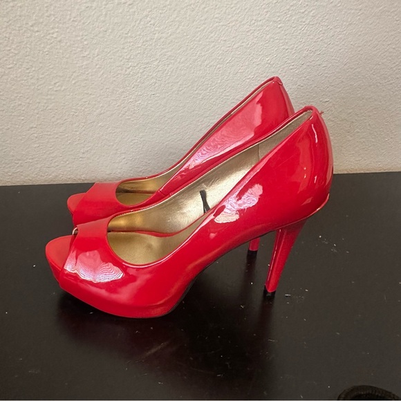 Guess Red Faux Leather High Heels - Picture 6 of 15